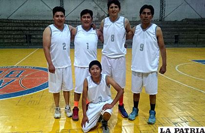 El plantel de jugadores de Litoral en el baloncesto de ascenso