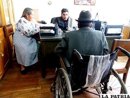 El GAMO tiene 32 personas con discapacidad en su planilla de trabajadores /Archivo