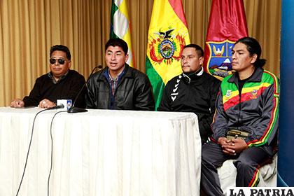 Tejerina, Quinteros, Gómez y Chilaca durante la conferencia de prensa