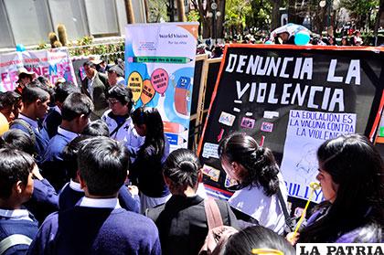 En diferentes espacios los adolescentes manifiestan su rechazo a la violencia /Archivo