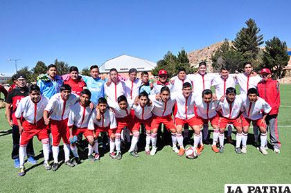 Buen debut del equipo de Aurora en la Primera 