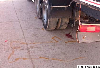 El conductor de un camión murió aplastado por su propio vehículo /Archivo