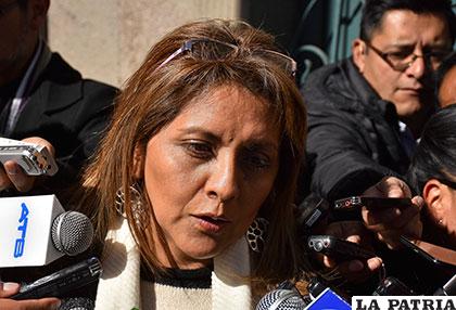 Ministra de Comunicación, afirma que Bolivia no hará caso a provocaciones del vecino país /APG