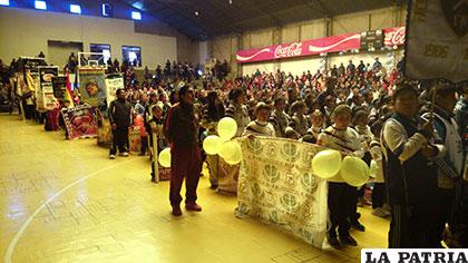 Durante el acto de inauguración del campeonato oficial de la LIBO