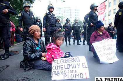 Movilizaciones de gente de Pasco en la capital peruana