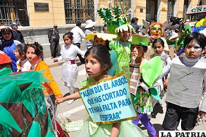 Estudiantes piden cuidar el aire que respiramos