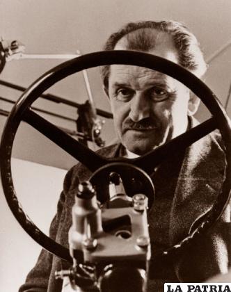 Ferdinand Porsche, el creador de la Peta