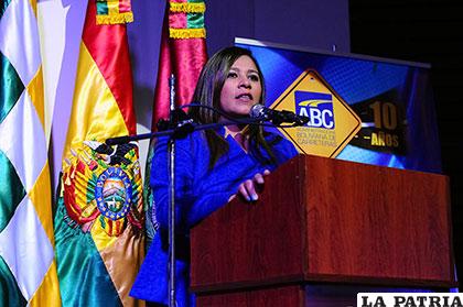 Presidenta de la ABC, Noemí Villegas afirmó que recién se conocerá la licitación de tramo carretero /APG