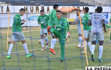 La labor del cuadro boliviano en el estadio de The Strongest