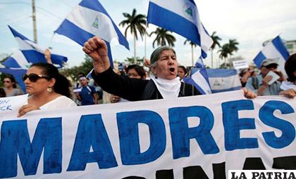 El Comité Permanente por la Defensa de los Derechos Humanos (CPDH), indicó que al menos 10 personas
están recluidas