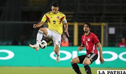 Colombia y Egipto empataron 0-0, Falcao con el balón