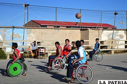 El campeonato de básquetbol sobre silla de ruedas en la recta final /Archivo