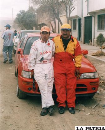 Alejandro junto a su padre Gonzalo Soria