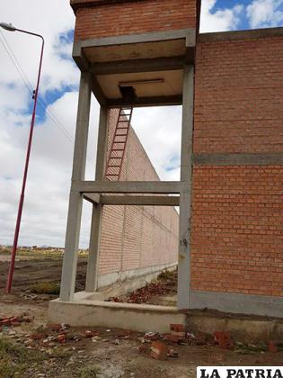 Para la conclusión del muro se invirtió cerca de 873 mil bolivianos /DSC