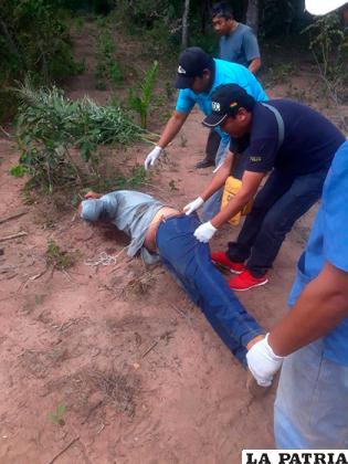 El cuerpo del brasileño es revisado por las autoridades