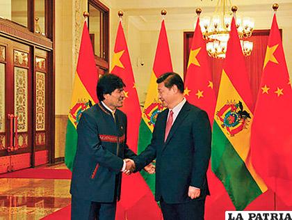 Morales en una visita a China el 2013 /ABI