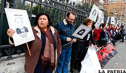 Familiares  de víctimas de la dictadura Pinochet piden justicia /uchile.cl
