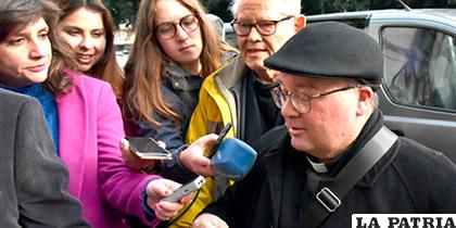 El arzobispo maltés Charles Scicluna, enviado del  Papa /elpais.cr
