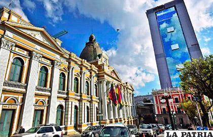 La Casa Grande del Pueblo reemplazará al Palacio de Gobierno que quedará como un museo /Bolivia.com