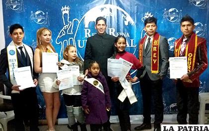 Reinado Bolivia entregó reconocimientos a los ganadores 2017 /Reinado Bolivia