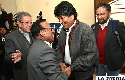 El Presidente Morales y el Cardenal Toribio Ticona /Bolivia.com