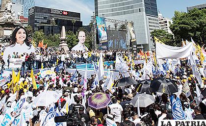 Cierre de campaña de candidatos /Diario La Tribuna