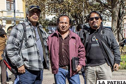 Integrantes de QÂ´hana llegaron a Oruro 
/LA PATRIA/Alejandro Valdez