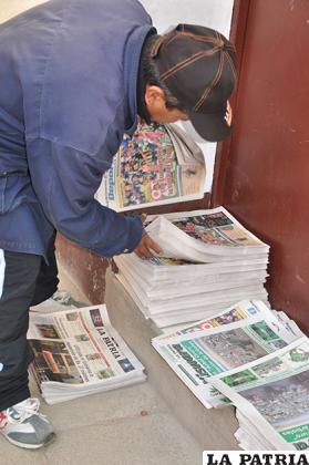 Los medios impresos, son los más afectados por la política que realiza el Gobierno de obligar a publicar avisos gratuitos /LA PATRIA/ARCHIVO