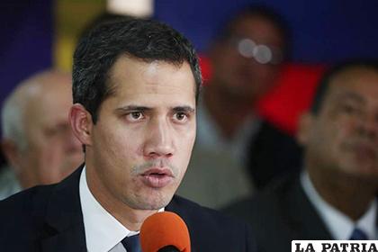 Guaidó instó a la comunidad internacional a seguir presionando para que se convoque a elecciones /EFE