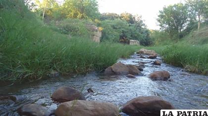 La extracción de piedras podría traer daños irreversibles en el río Roboré /aquincreaciones.blogspot