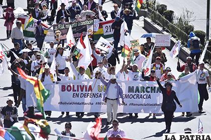 La marcha inició en la Ceja de El Alto y se dirigió al Tribunal Supremo Electoral /APG