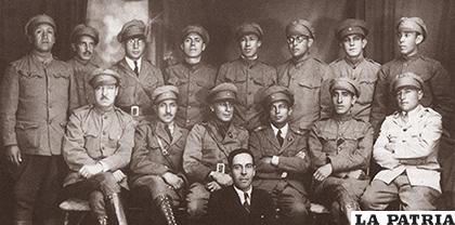 Los jugadores atigrados cambiaron el uniforme deportivo por el militar
/PASIONFUTBOL.COM