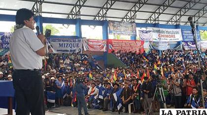 El Presidente Evo Morales en el congreso del MAS en Cochabamba /Cambio