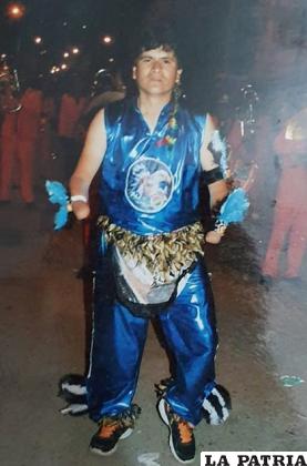 Josué participa en el Carnaval de Oruro por varios años