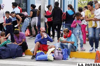 La Defensoría del Pueblo de Ecuador informó este sábado que activó un plan de contingencia migratorio ante una posible crisis humanitaria por la movilidad de ciudadanos venezolanos /El Diario