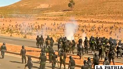 Enfrentamientos entre policías y cooperativistas mineros en Panduro, agosto de 2016/Captura de pantalla/T?LAM