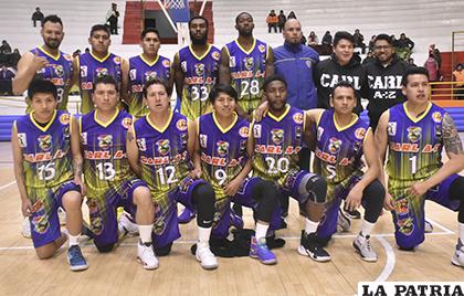 El plantel de Independiente participara en el campeonato nacional 
/Cortesía/Héctor Canaviri