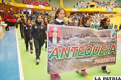 Los estudiantes de Antequera presentes en la segunda fase /Alex Zambrana/LA PATRIA