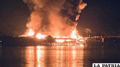 El fuego devoró la comunidad de madera situada a orillas del río Iténez /RR.SS.