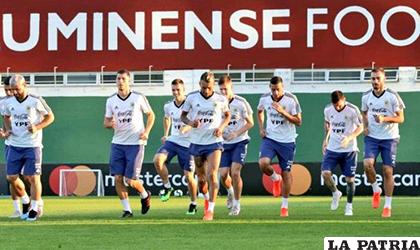 Integrantes de la selección argentina entrenan en Río de Janeiro /laestrella.com