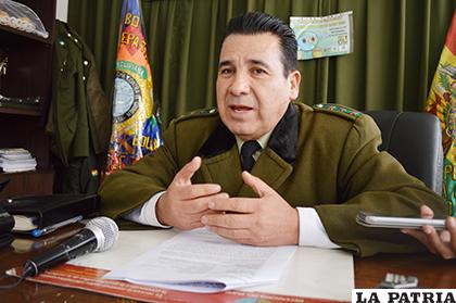 El director de la Felcc, coronel Manuel Vergara pidió también control de los padres de familia /LA PATRIA