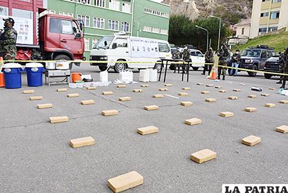 La droga secuestrada fue expuesta ante los medios de comunicación /ABI
