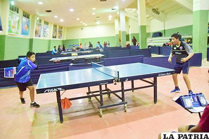 Los cursos virtuales coadyuvaron en cierta medida a que los 
deportistas sigan capacitándose /LA PATRIA /archivo
