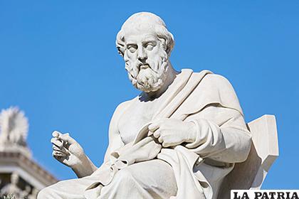 Se cree que Platón nació entre los años 428-427 a.C. en Atenas o Egina. Murió en Atenas sobre el año 347 a.C. /canalhistoria.es/wp
