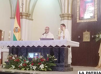 Obispo celebró la misa de Corpus Christi en la parroquia de La Catedral /LA PATRIA
