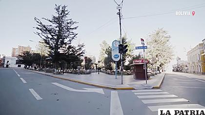 La plaza 10 de Febrero de Oruro aparece gracias a Aviva Studios /YouTube

