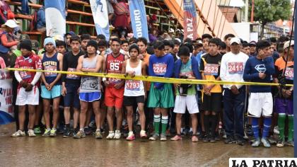 Las pruebas 10K motivan a los jóvenes a seguir en el atletismo
/LA PATRIA /archivo
