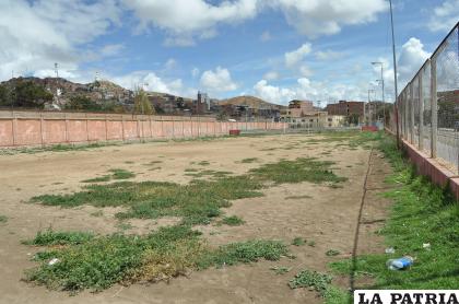 Algunos espacios deportivos están descuidados
/Ovidio Cayoja /LA PATRIA