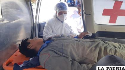 Se presume que se electrocutó y cayó al suelo /LA PATRIA
