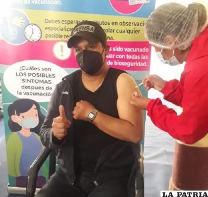 Varios periodistas recibieron la segunda dosis contra el Covid-19 /STPO